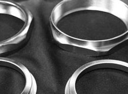 Componenti metallici con trattamento al nichel